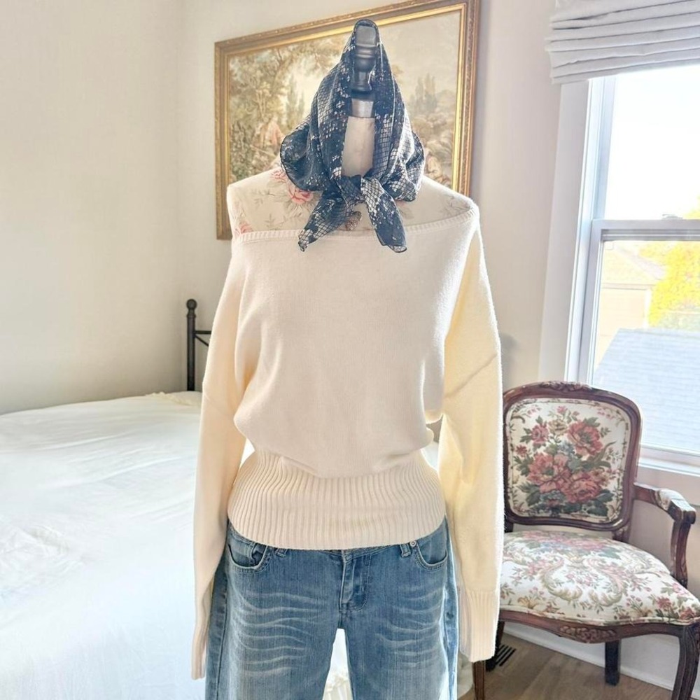 Vintage gray scarf